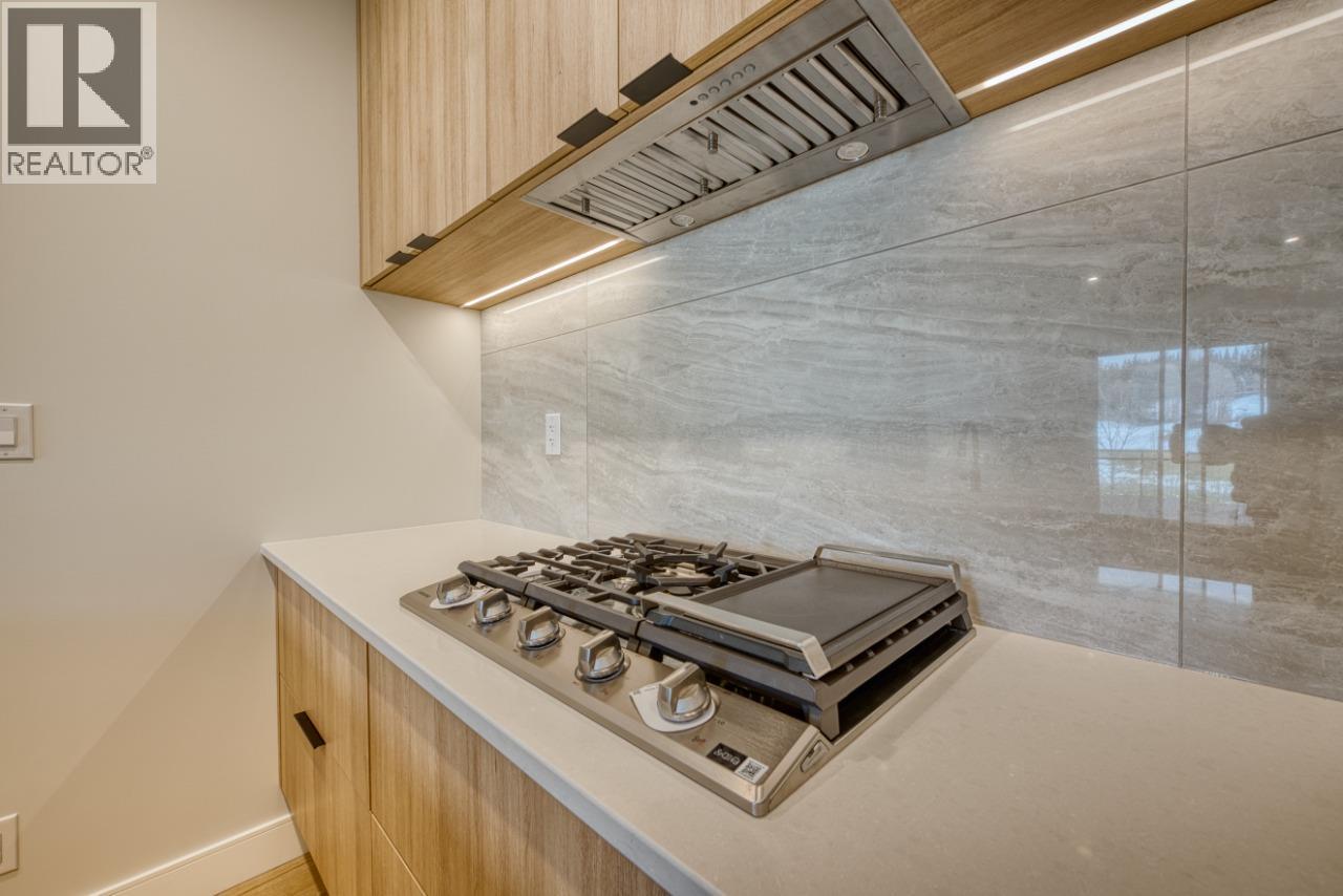 75 Predator Ridge Drive Unit# 208, Vernon, British Columbia  V1H 1G4 - Photo 10 - 10334087