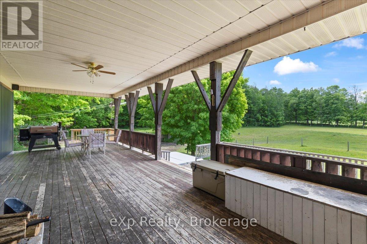 122668 Grey Road 9, West Grey, Ontario  N0G 1C0 - Photo 21 - X12249436