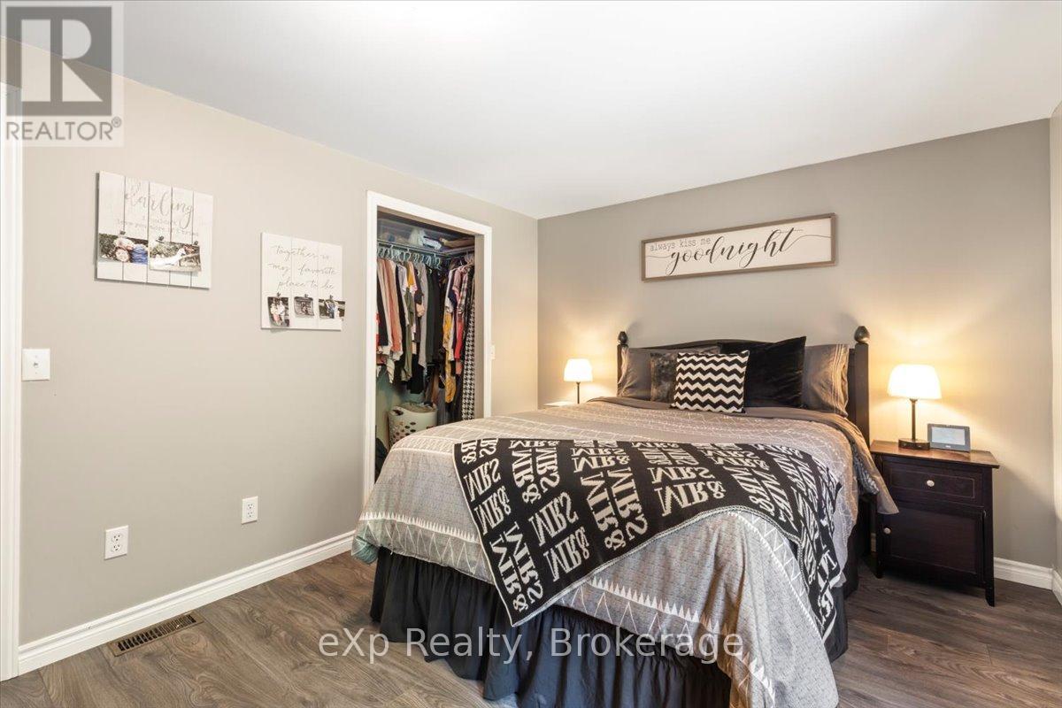 122668 Grey Road 9, West Grey, Ontario  N0G 1C0 - Photo 15 - X12249436