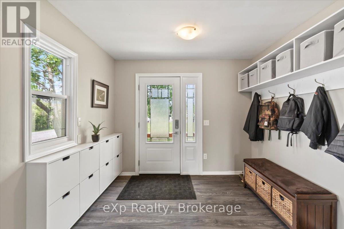 122668 Grey Road 9, West Grey, Ontario  N0G 1C0 - Photo 5 - X12249436