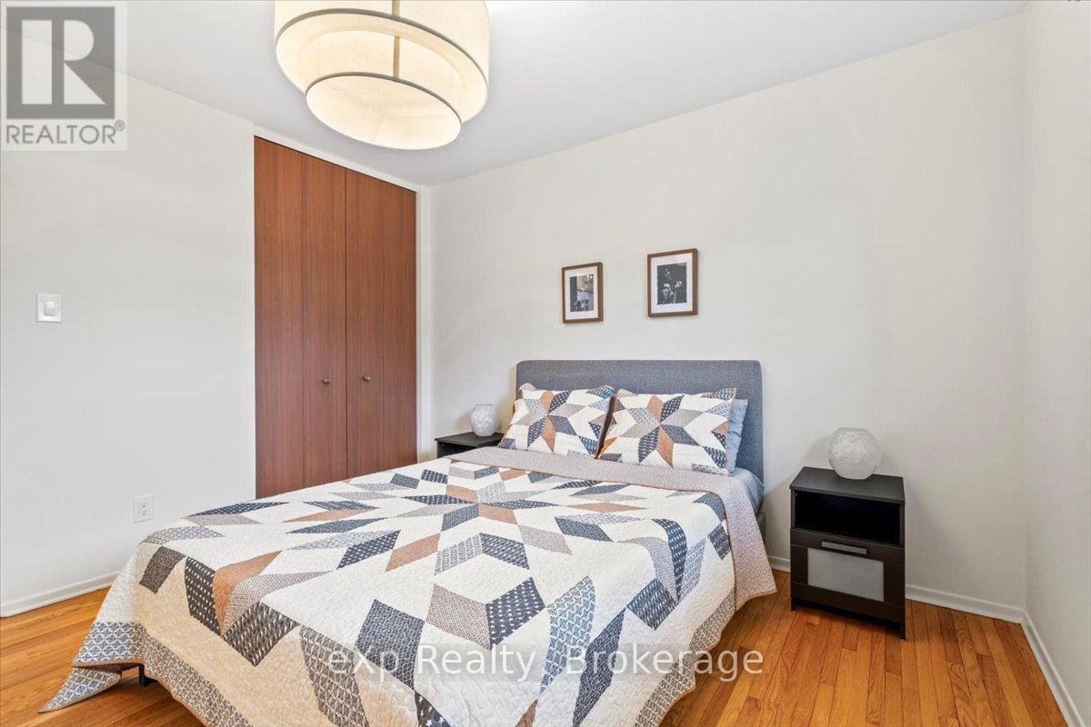 158 6th Avenue, Hanover, Ontario  N4N 2E4 - Photo 16 - X12465158