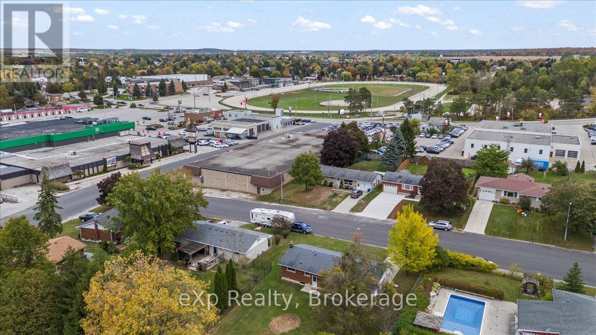 158 6th Avenue, Hanover, Ontario  N4N 2E4 - Photo 27 - X12465158