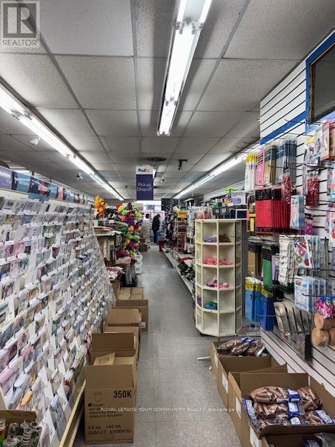 2782 Victoria Park Avenue, Toronto, Ontario  M2J 4A8 - Photo 4 - C12639448