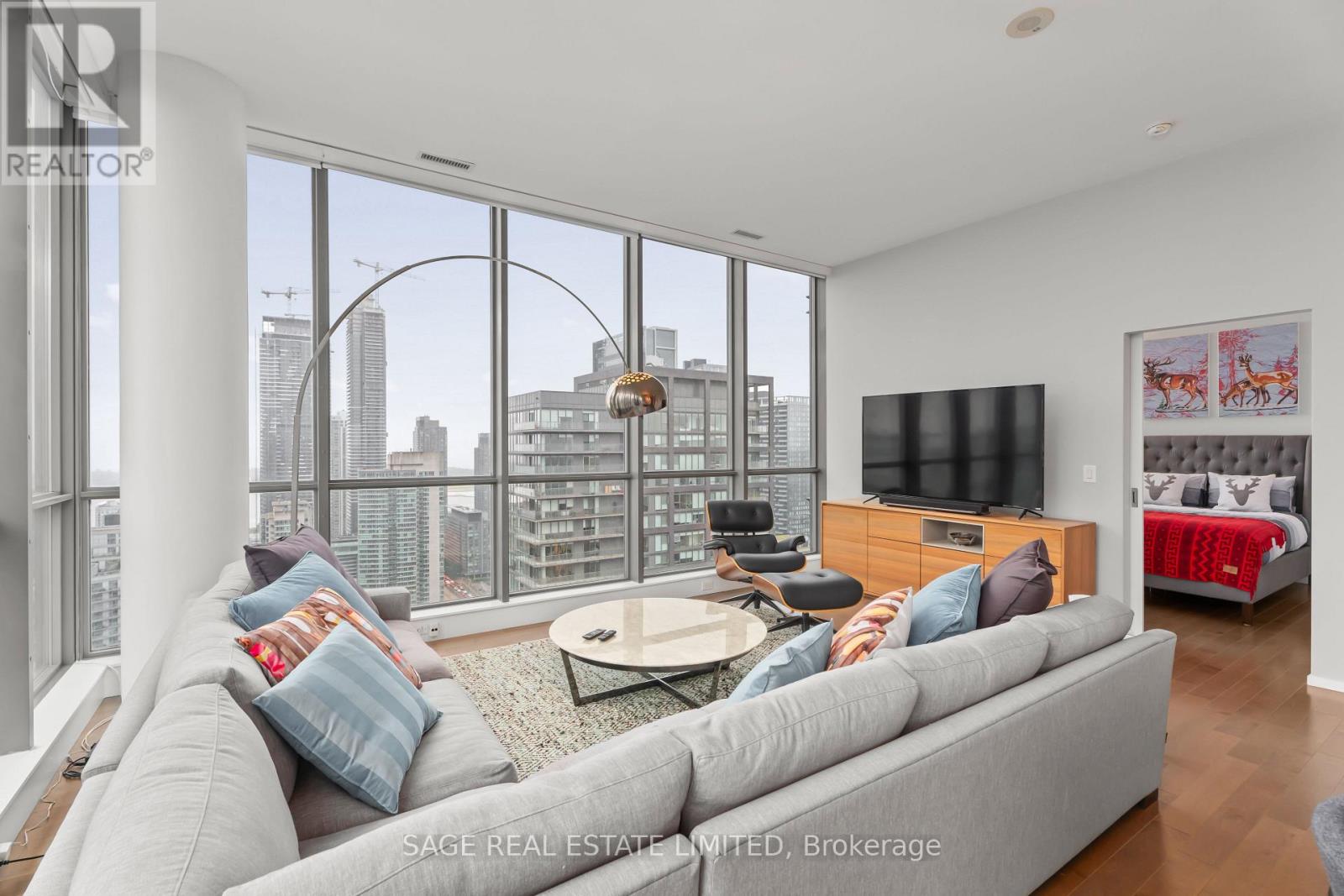 3505 - 8 Charlotte Street, Toronto, Ontario M5V 0K4 - Photo 4 - C12639452