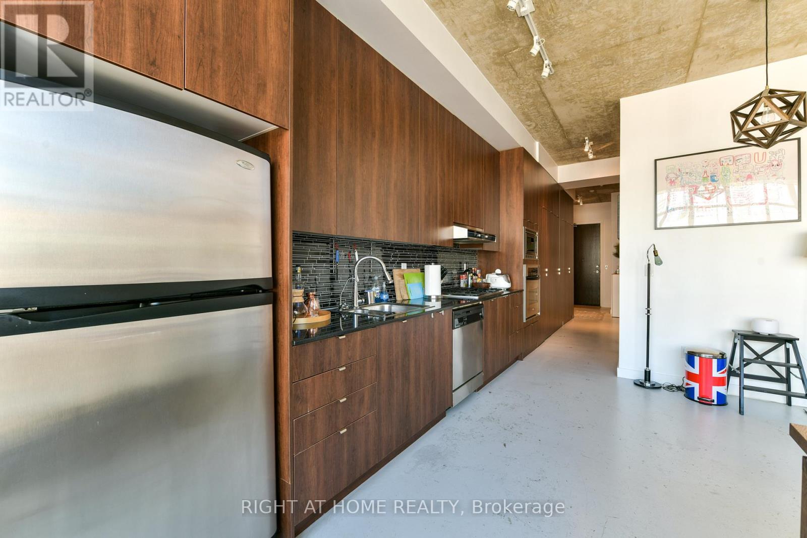 912 - 23 Brant Street, Toronto, Ontario  M5V 2L5 - Photo 13 - C12639532