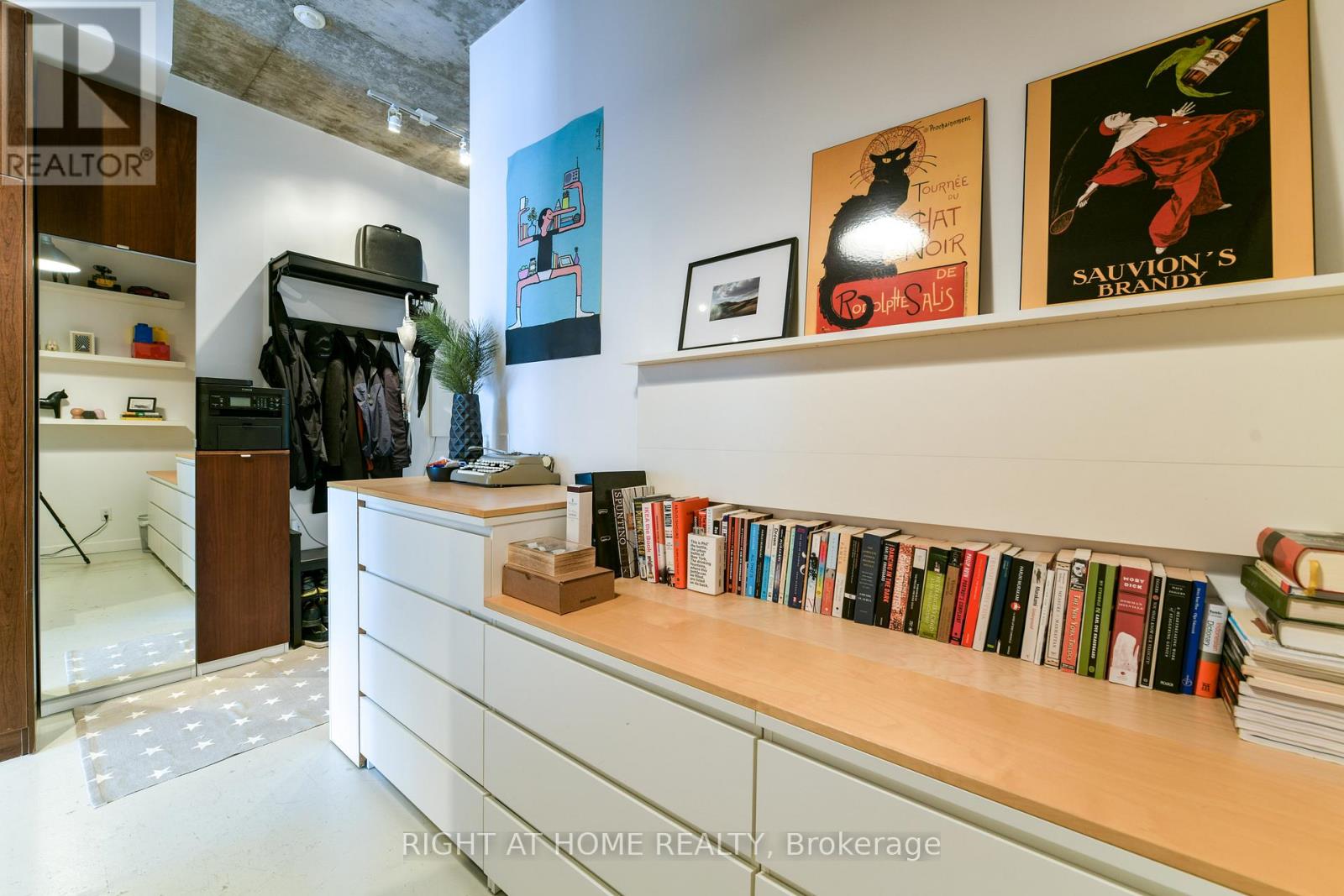 912 - 23 Brant Street, Toronto, Ontario  M5V 2L5 - Photo 15 - C12639532