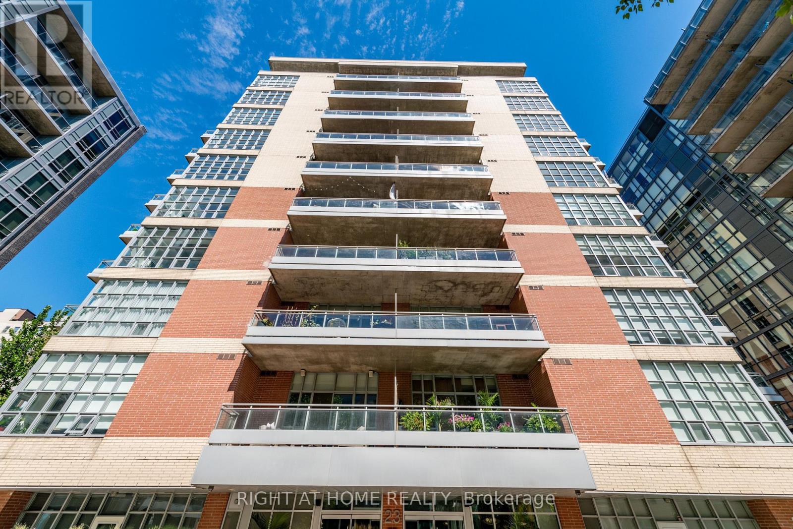 912 - 23 Brant Street, Toronto, Ontario  M5V 2L5 - Photo 8 - C12639532