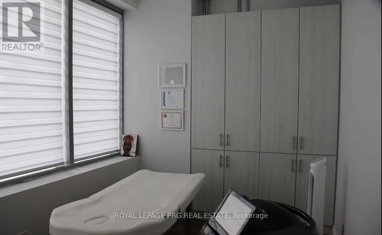 228 - 7777 Weston Road, Vaughan (Vaughan Corporate Centre), Ontario  L4L 0G9 - Photo 12 - N12639522