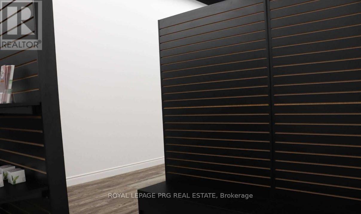 228 - 7777 Weston Road, Vaughan (Vaughan Corporate Centre), Ontario  L4L 0G9 - Photo 7 - N12639522