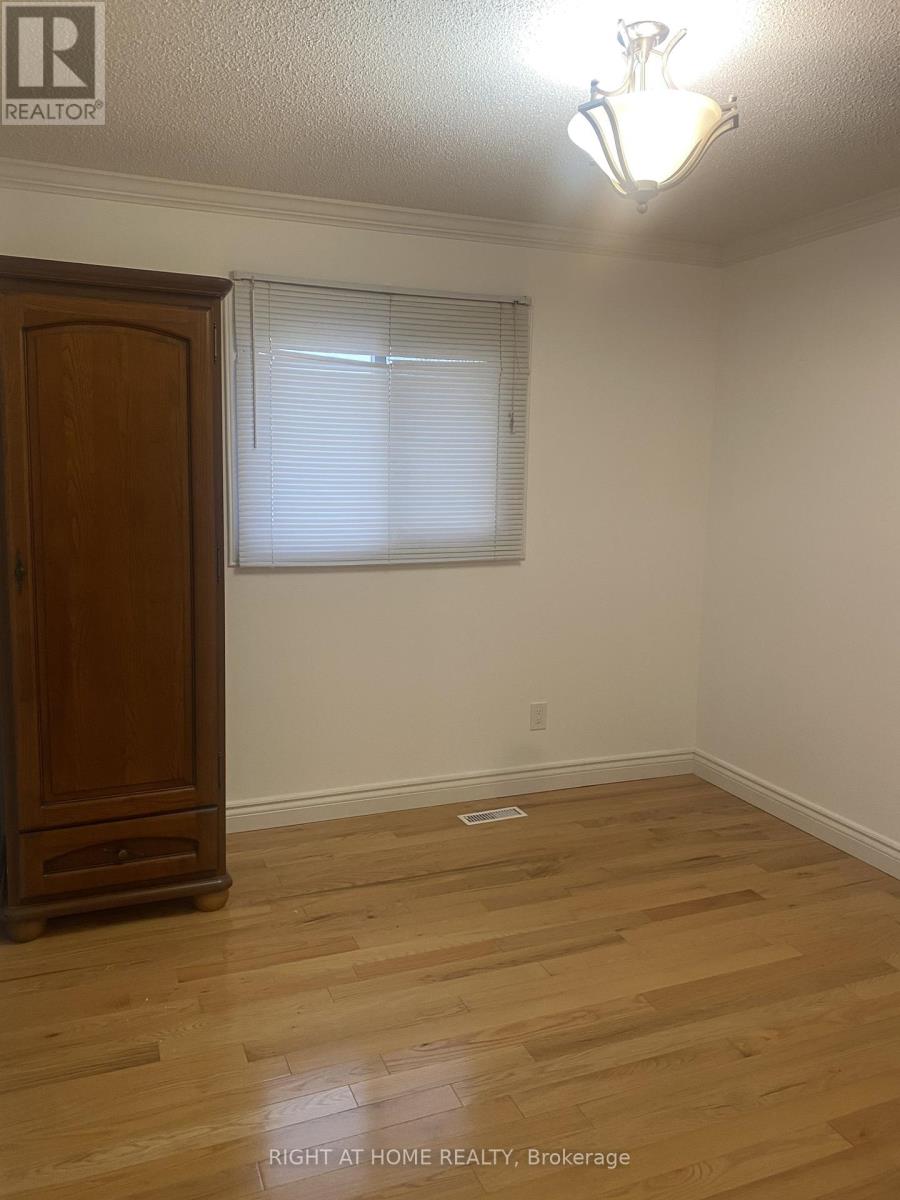 153 Stephen Street, Richmond Hill, Ontario  L4C 5P9 - Photo 13 - N12639554