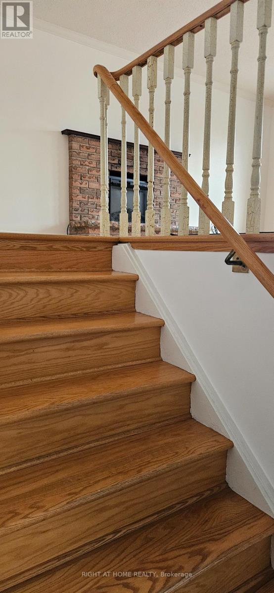 153 Stephen Street, Richmond Hill, Ontario  L4C 5P9 - Photo 9 - N12639554