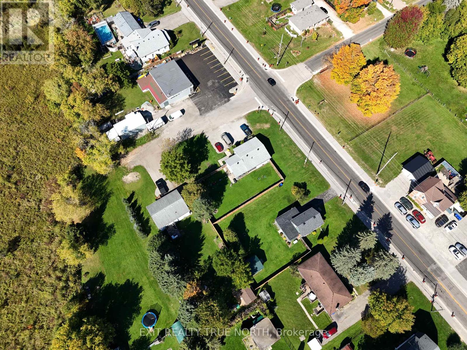 8254 93 Highway, Tiny, Ontario  L0K 2E0 - Photo 25 - S12639534