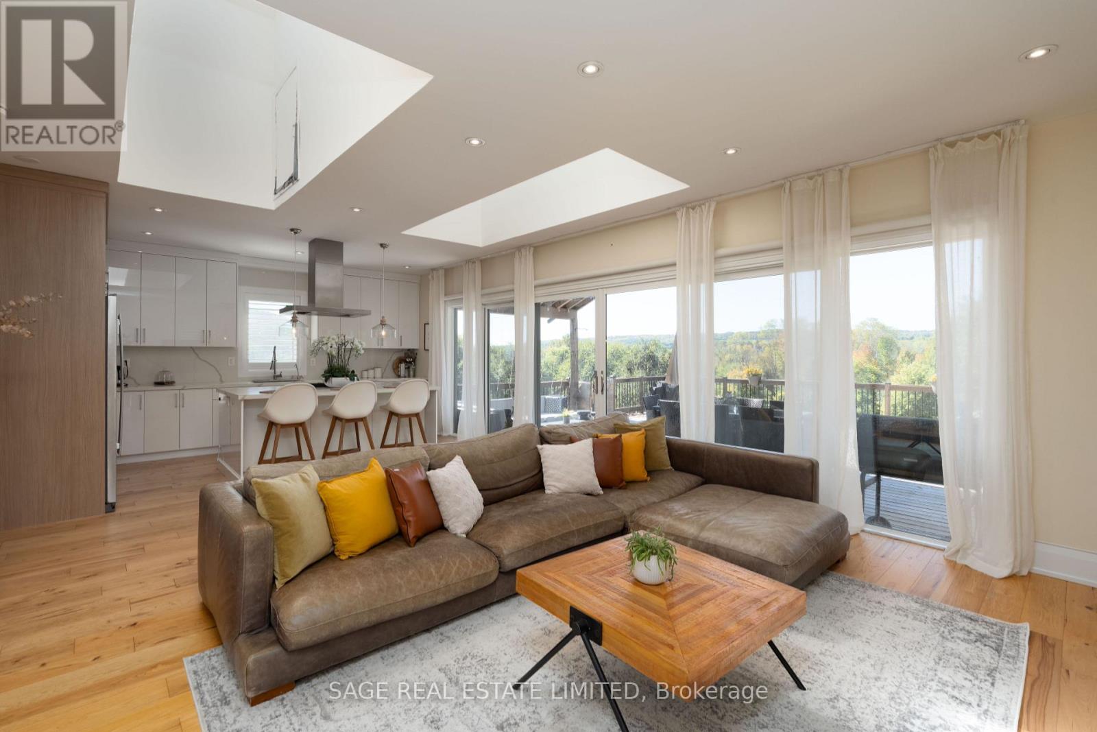 FARMHOUSE SUITE - 15724 HURONTARIO STREET, Caledon, Ontario