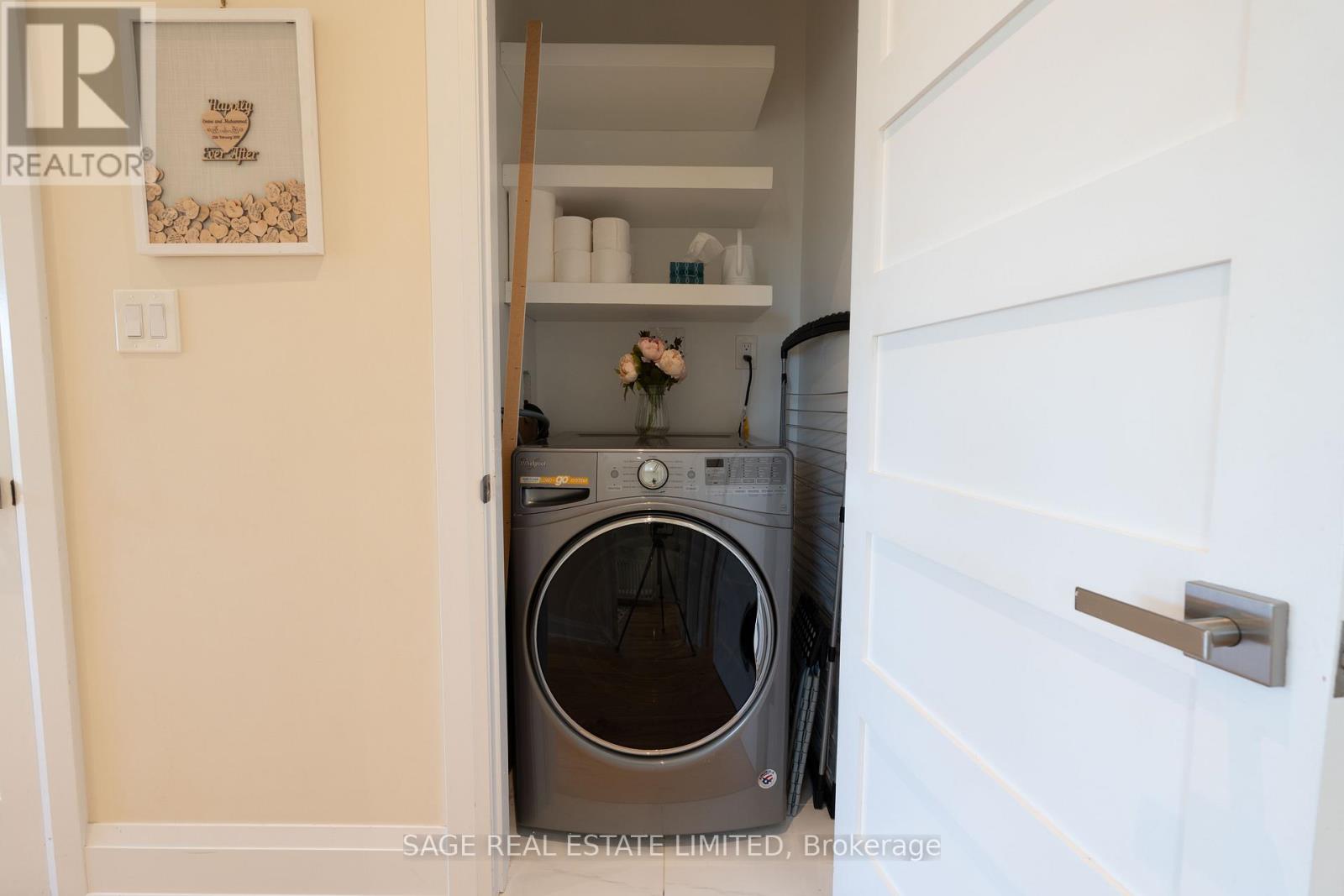 Farmhouse Suite - 15724 Hurontario Street, Caledon, Ontario  L7C 2C4 - Photo 18 - W12639442