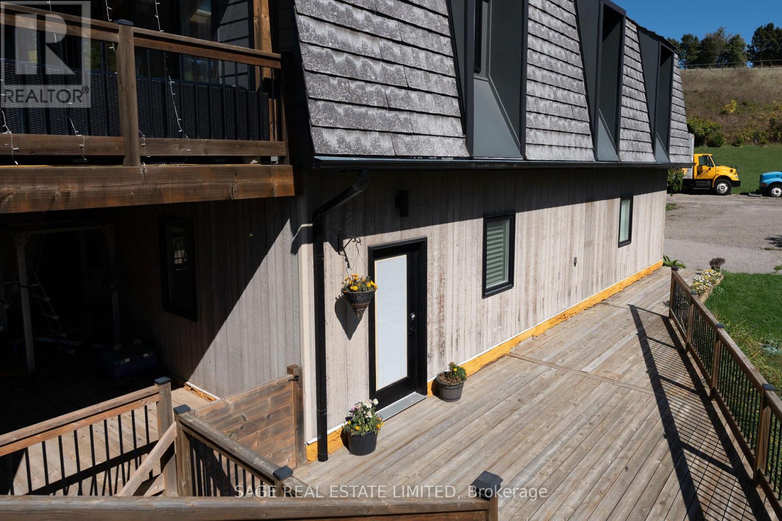 Farmhouse Suite - 15724 Hurontario Street, Caledon, Ontario  L7C 2C4 - Photo 29 - W12639442