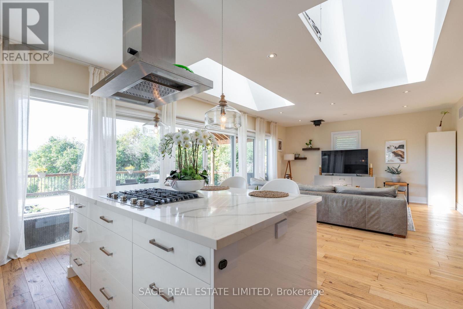 Farmhouse Suite - 15724 Hurontario Street, Caledon, Ontario  L7C 2C4 - Photo 7 - W12639442