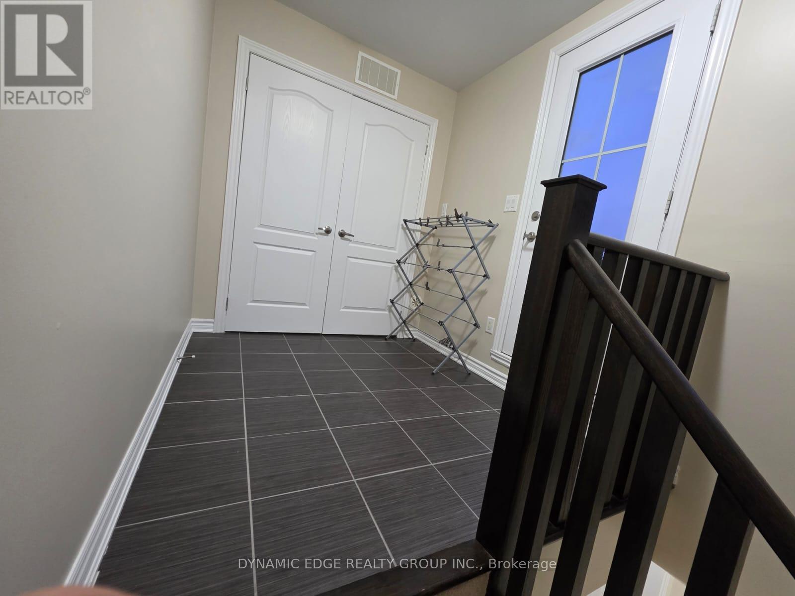 96 - 2441 Greenwich Drive, Oakville, Ontario  L6M 0R8 - Photo 8 - W12639444