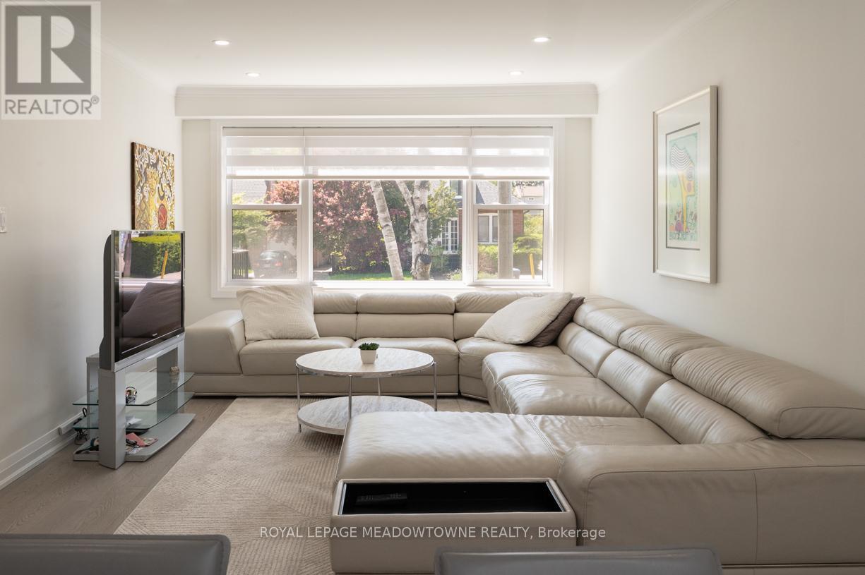 2 - 29 Broadview Avenue, Mississauga, Ontario  L5H 2S8 - Photo 6 - W12639516