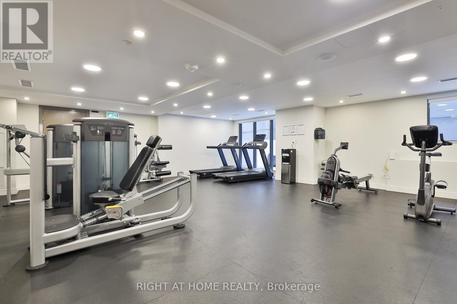 410 - 430 Roncesvalles Avenue, Toronto (Roncesvalles), Ontario  M6R 0A6 - Photo 21 - W12639546