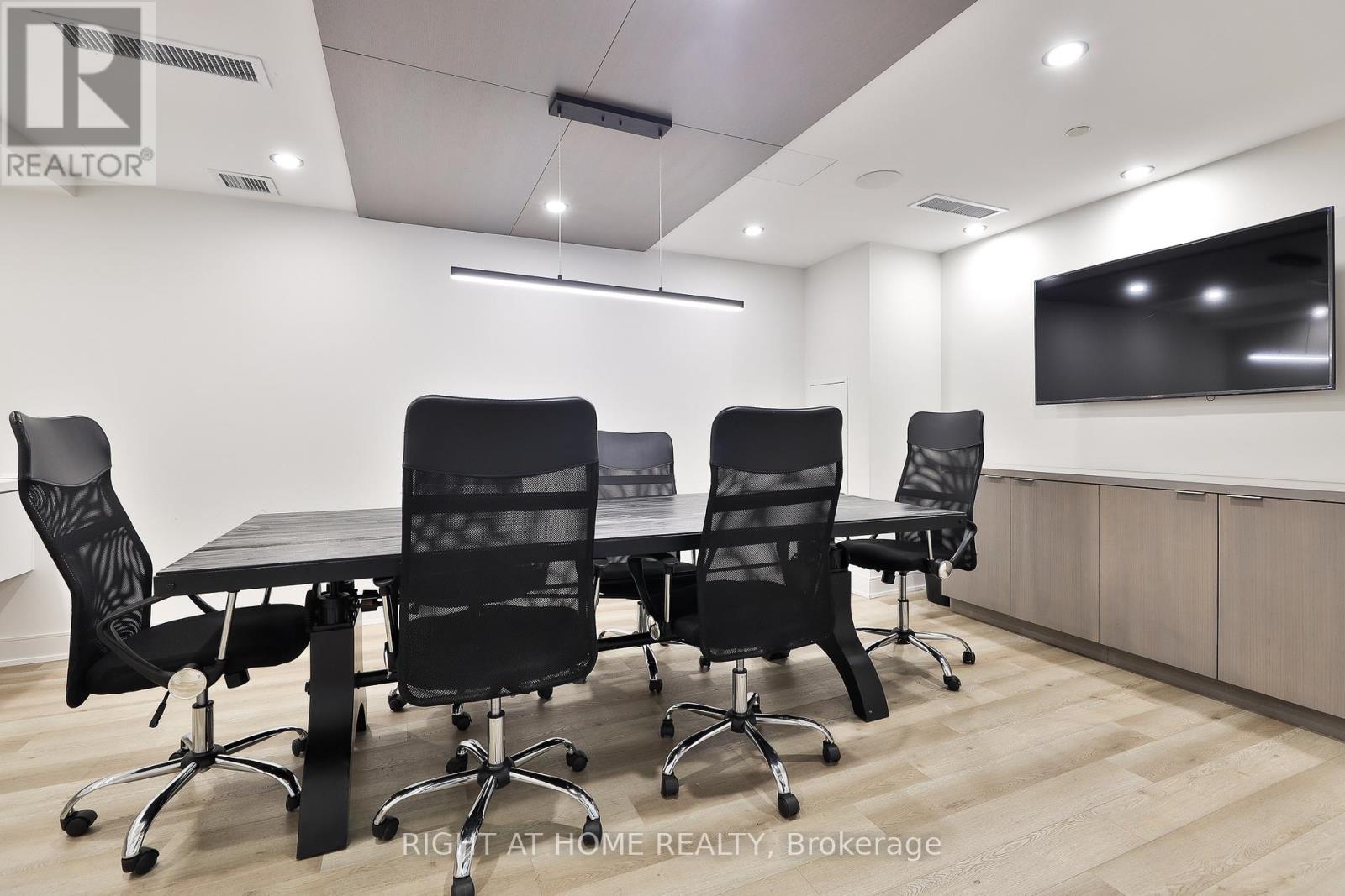 410 - 430 Roncesvalles Avenue, Toronto (Roncesvalles), Ontario  M6R 0A6 - Photo 26 - W12639546