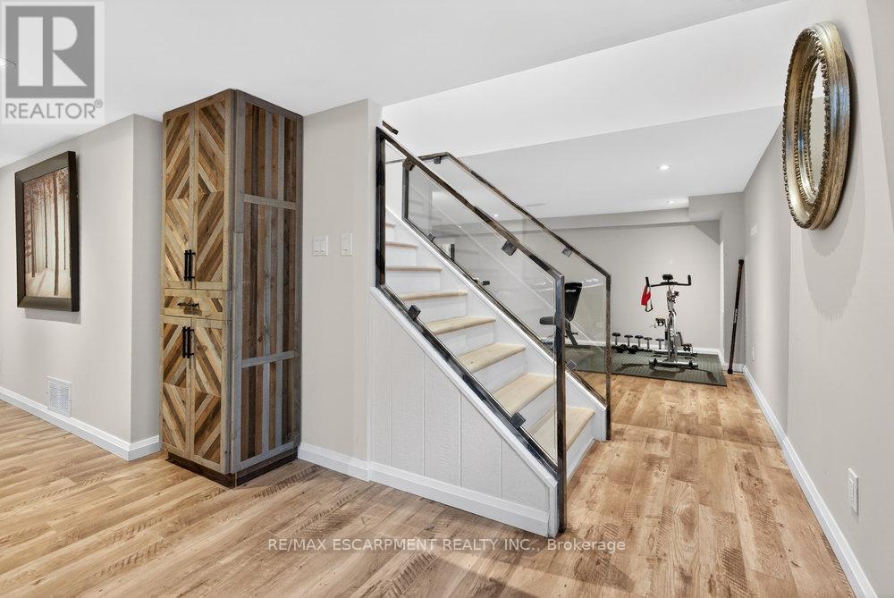 479 Bridgman Avenue, Burlington, Ontario  L7R 2V3 - Photo 14 - W12639552