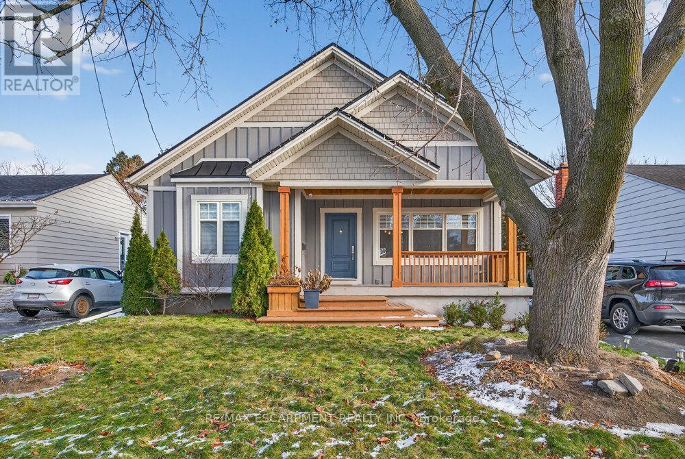 479 Bridgman Avenue, Burlington, Ontario  L7R 2V3 - Photo 2 - W12639552