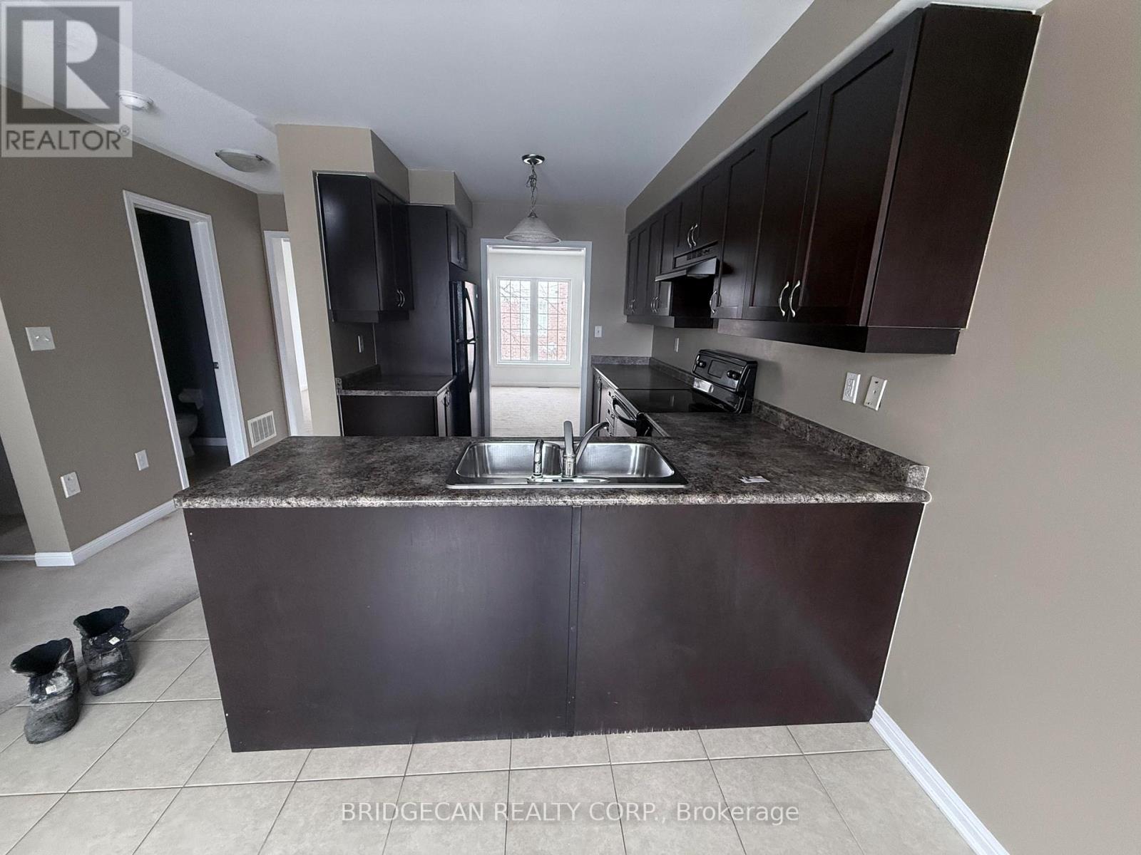 50 Emick Drive, Hamilton, Ontario  L9K 0C6 - Photo 4 - X12639462