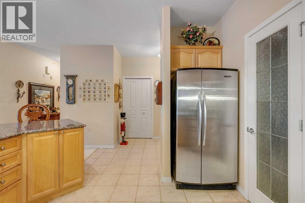 3206, 3206 Lake Fraser Court Se, Calgary, Alberta  T2J 7H4 - Photo 8 - A2275349