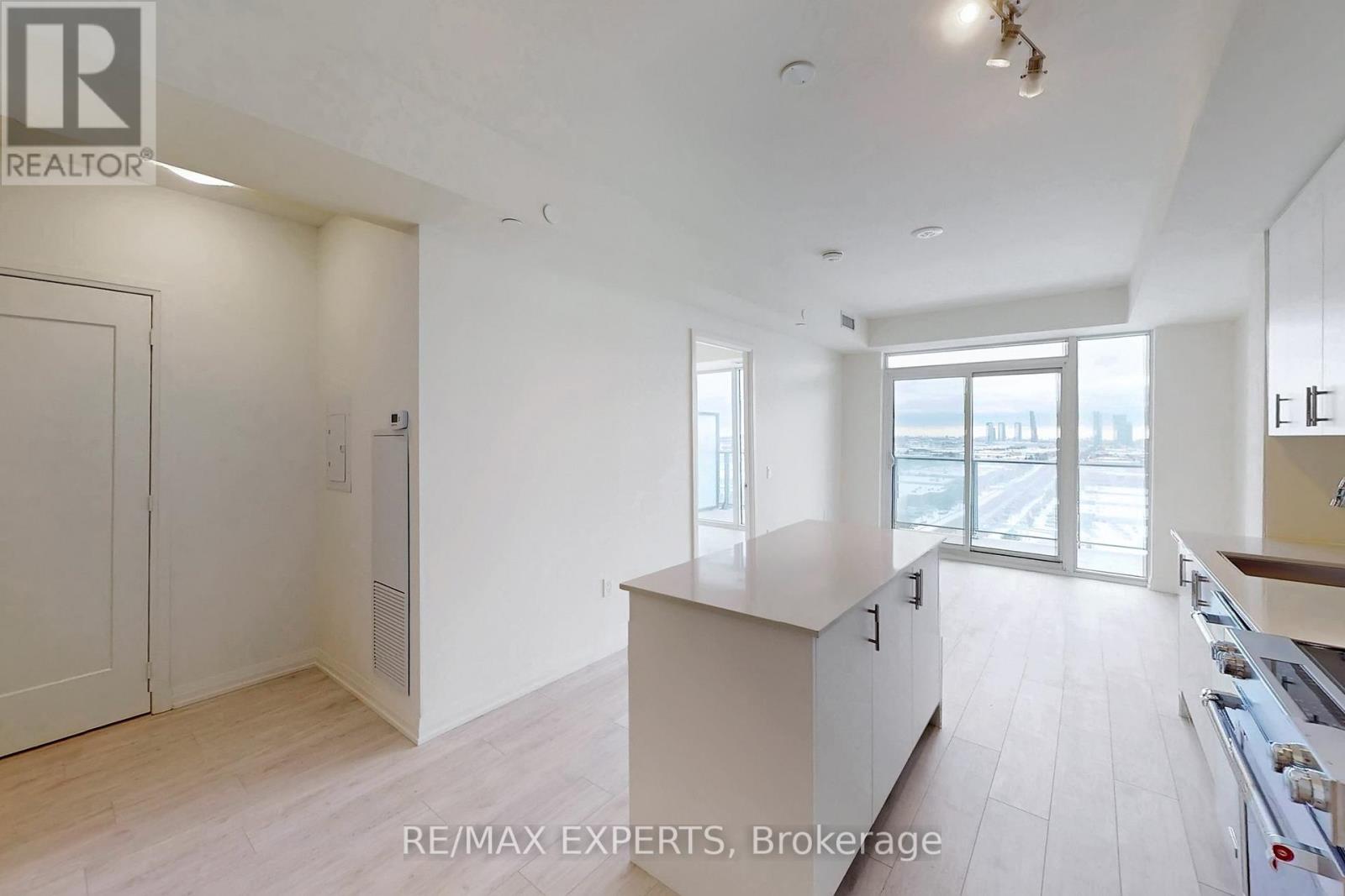 1522 - 8960 Jane Street, Vaughan, Ontario  L4K 2M9 - Photo 11 - N12639428