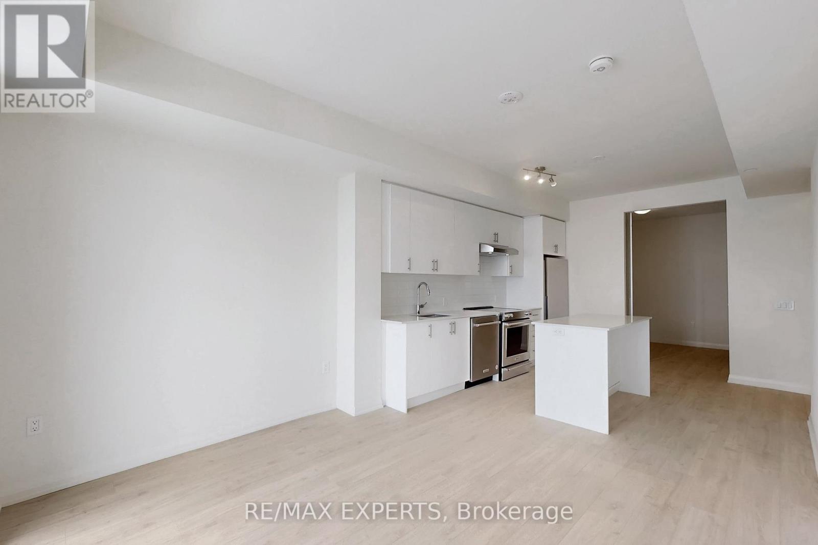 1522 - 8960 Jane Street, Vaughan, Ontario  L4K 2M9 - Photo 6 - N12639428