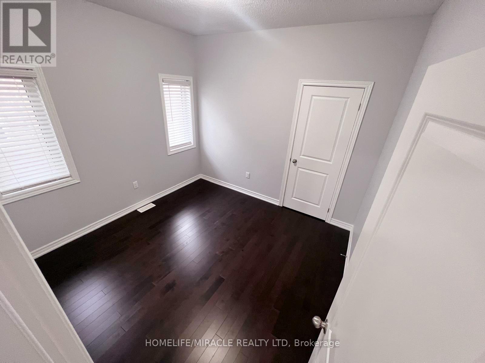 3 Brent Stephens Way, Brampton, Ontario  L7A 5B6 - Photo 17 - W12616734