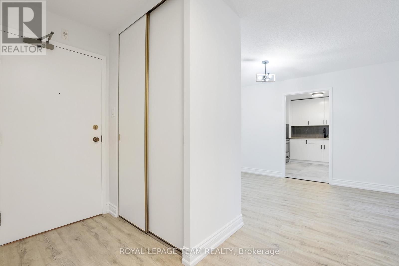 113 - 2951 Riverside Drive, Ottawa, Ontario  K1V 8W6 - Photo 5 - X12639570