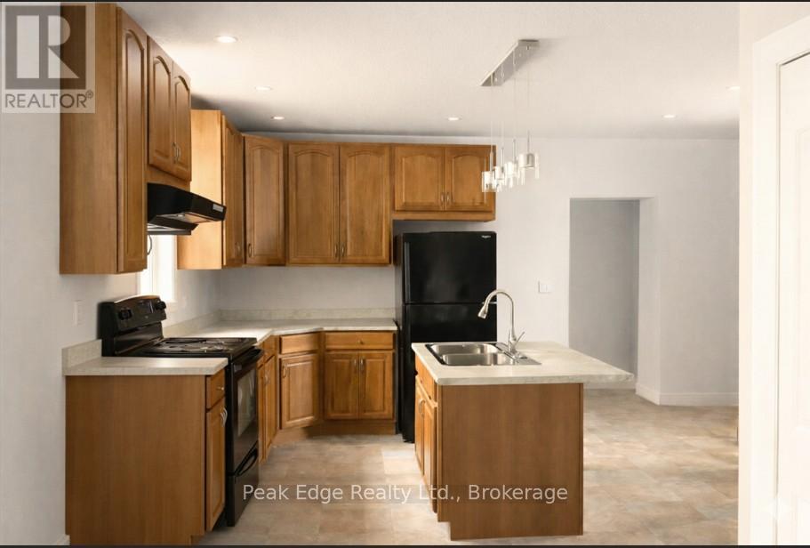 7 Durham Street E, Brockton, Ontario  N0G 2V0 - Photo 14 - X12476702