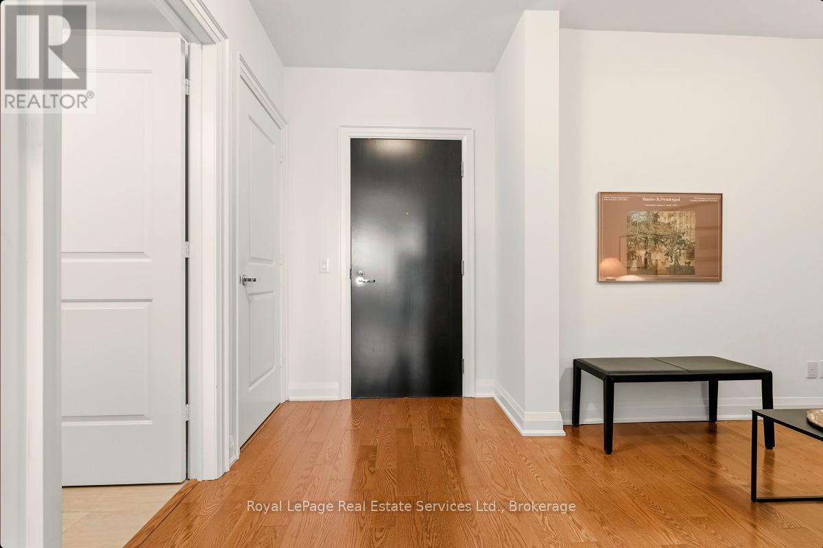 508 - 11 Bronte Road, Oakville, Ontario  L6L 0E1 - Photo 9 - W12639556