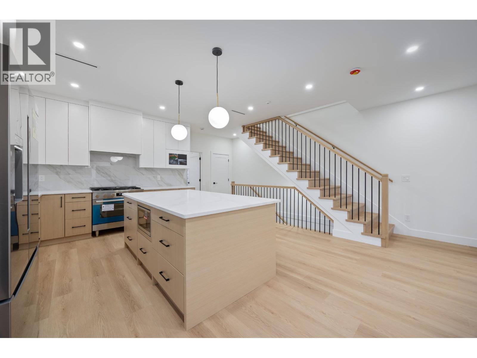 4 6639 Acacia Avenue, Burnaby, British Columbia V5E 3J8 - Photo 12 - R3074323