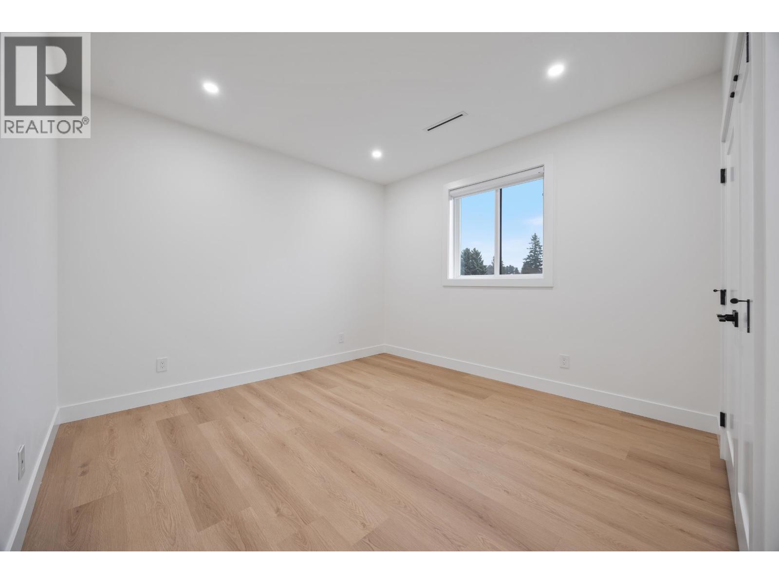 4 6639 Acacia Avenue, Burnaby, British Columbia V5E 3J8 - Photo 28 - R3074323