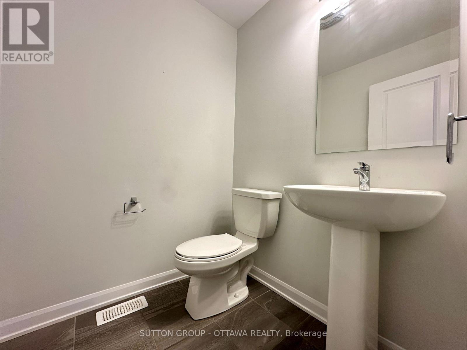 2032 Caltra Crescent, Ottawa, Ontario K2J 6V4 - Photo 24 - X12611698