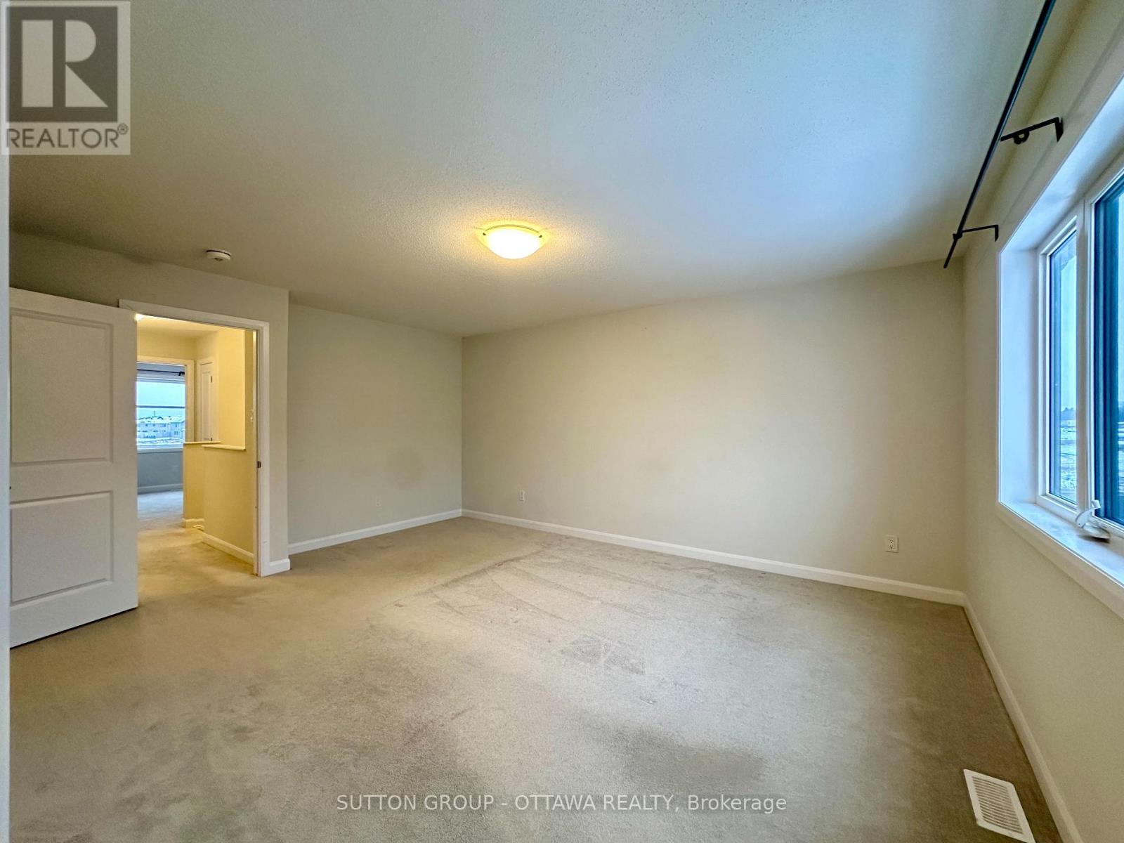 2032 Caltra Crescent, Ottawa, Ontario K2J 6V4 - Photo 13 - X12611698