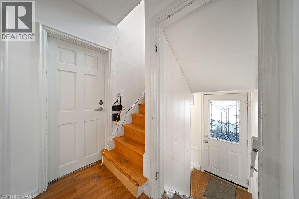 82 Whitney Avenue, Hamilton, Ontario  L8S 2G5 - Photo 15 - 40764975