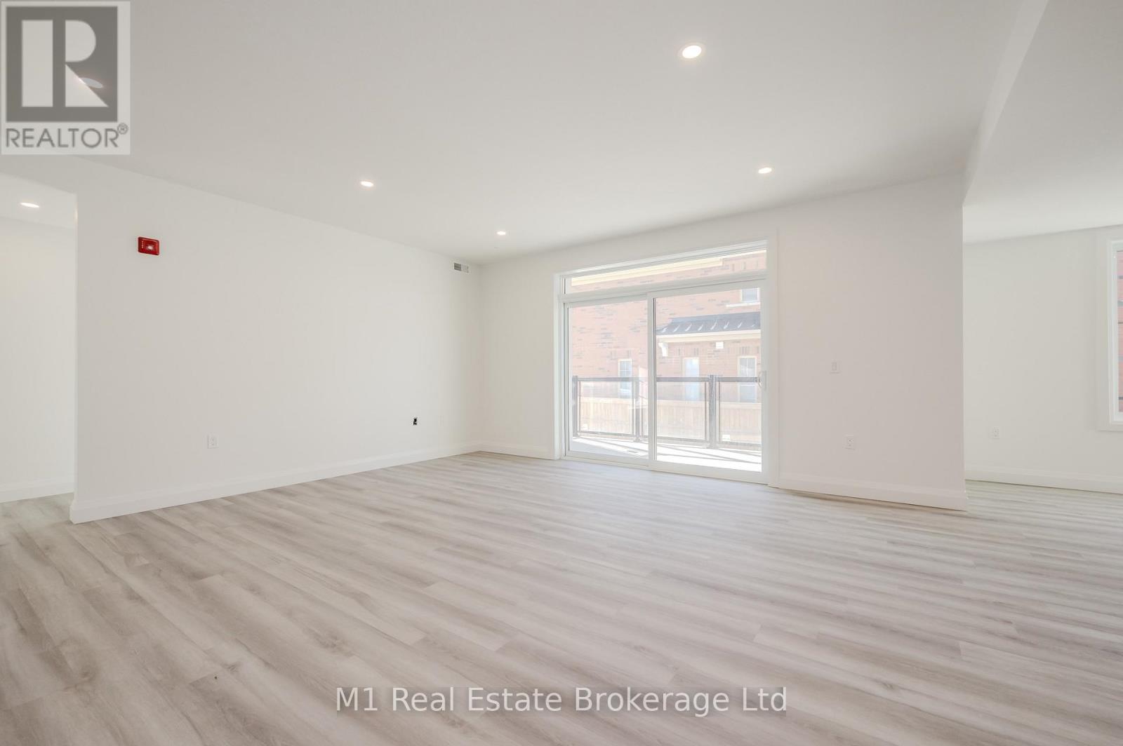 104 - 99b Farley Road, Centre Wellington, Ontario N1M 0K5 - Photo 14 - X12639566