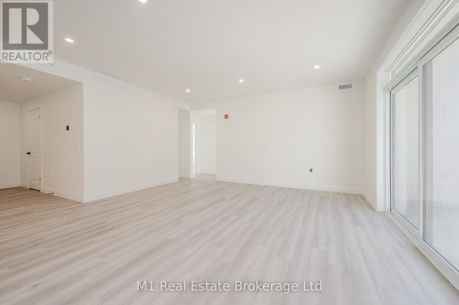 104 - 99b Farley Road, Centre Wellington, Ontario N1M 0K5 - Photo 16 - X12639566