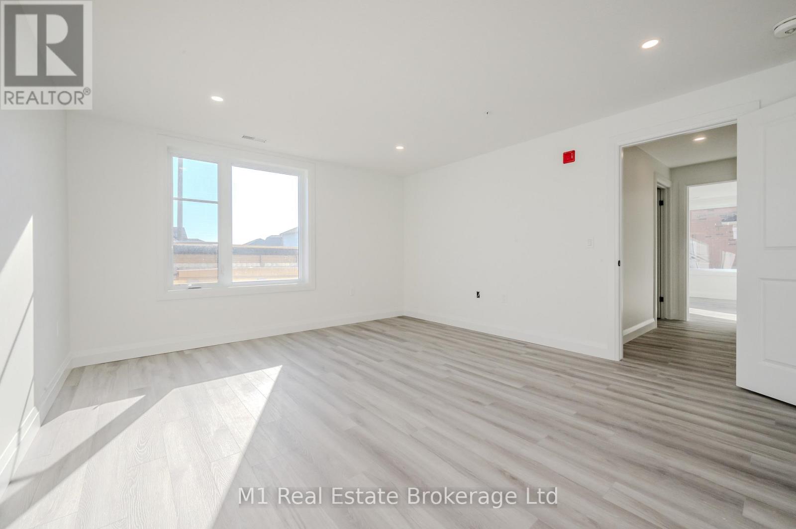 104 - 99b Farley Road, Centre Wellington, Ontario N1M 0K5 - Photo 23 - X12639566