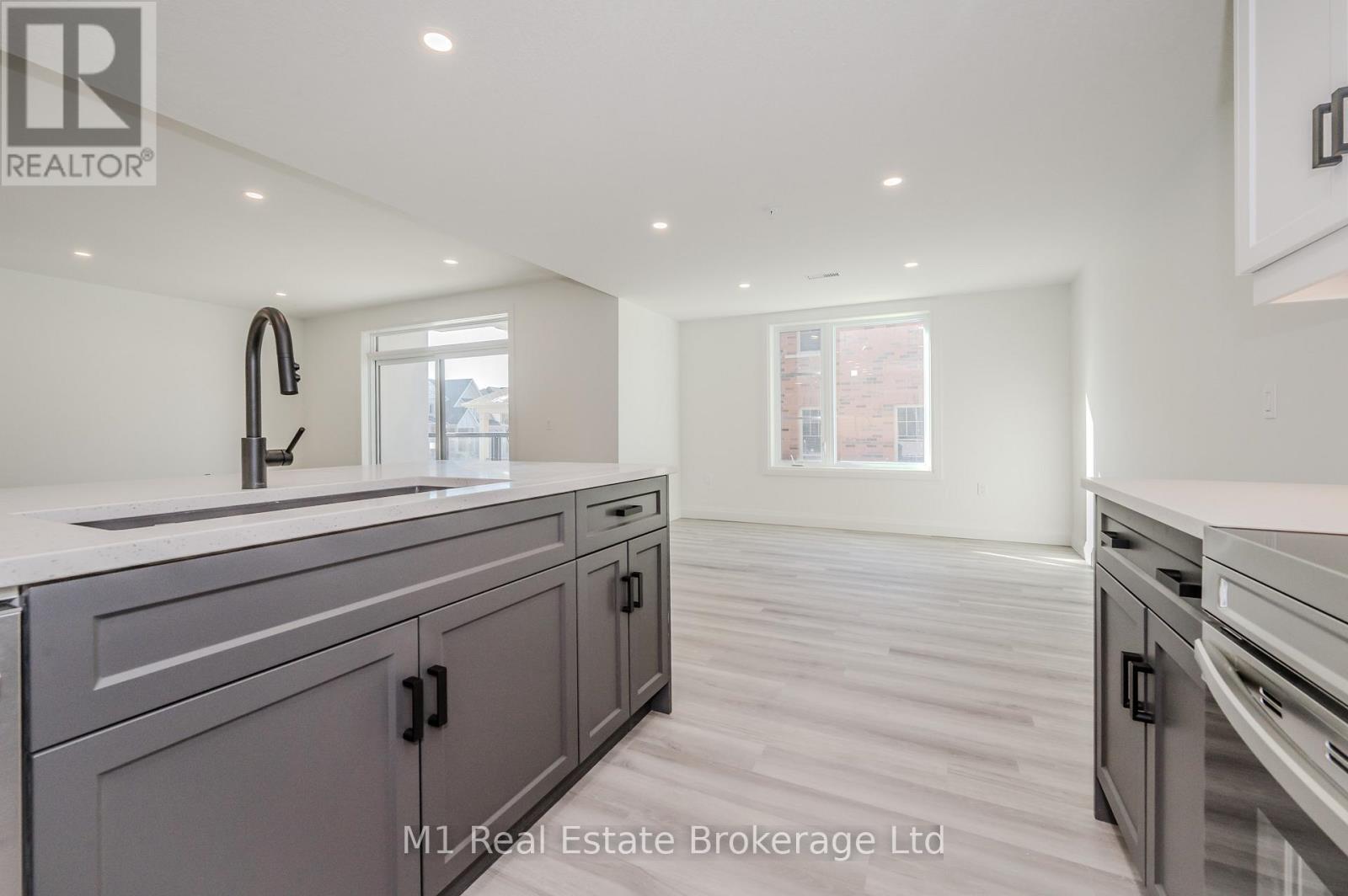 104 - 99b Farley Road, Centre Wellington, Ontario N1M 0K5 - Photo 8 - X12639566