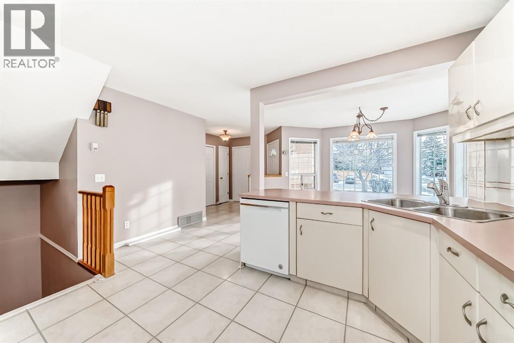 109 Scenic Acres Terrace Nw, Calgary, Alberta  T3L 1Y4 - Photo 7 - A2273270