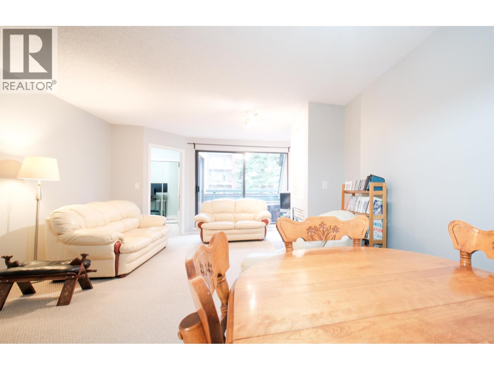 411 2915 GLEN DRIVE, Coquitlam, British Columbia