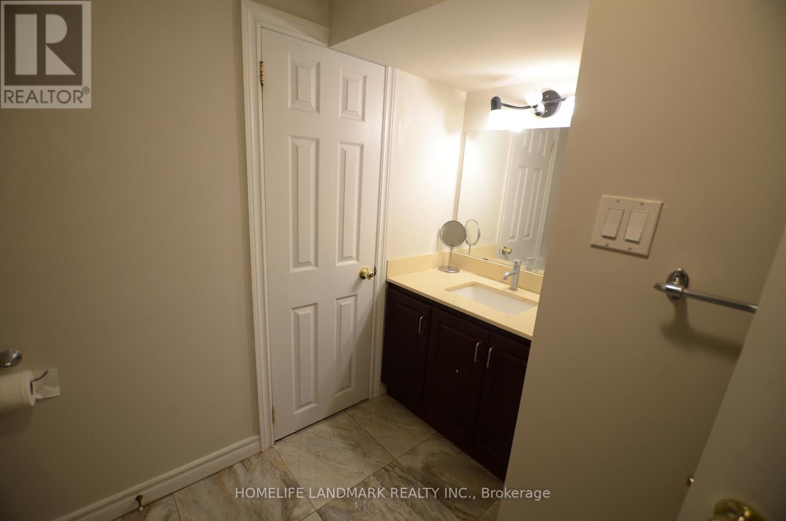 Lower Unit Apt - 259 Mcnicoll Avenue, Toronto, Ontario  M2H 2C6 - Photo 8 - C12639576