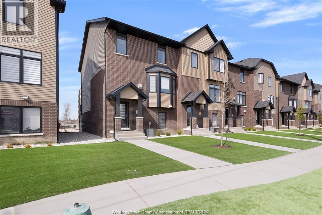 725 BROWNSTONE DRIVE, lakeshore, Ontario