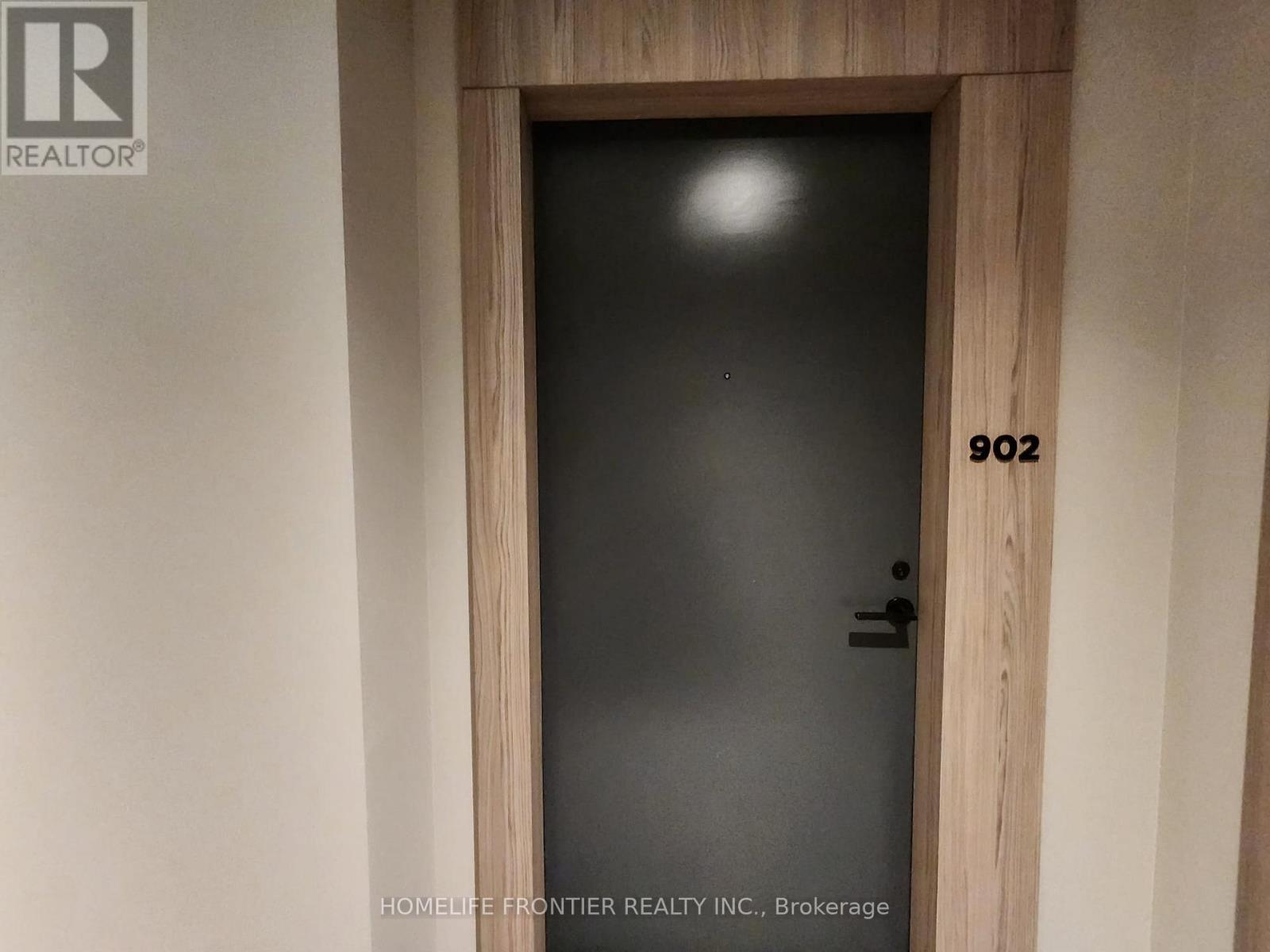 902 A - 1606 Charles Street, Whitby, Ontario  L1N 0P1 - Photo 2 - E12636962