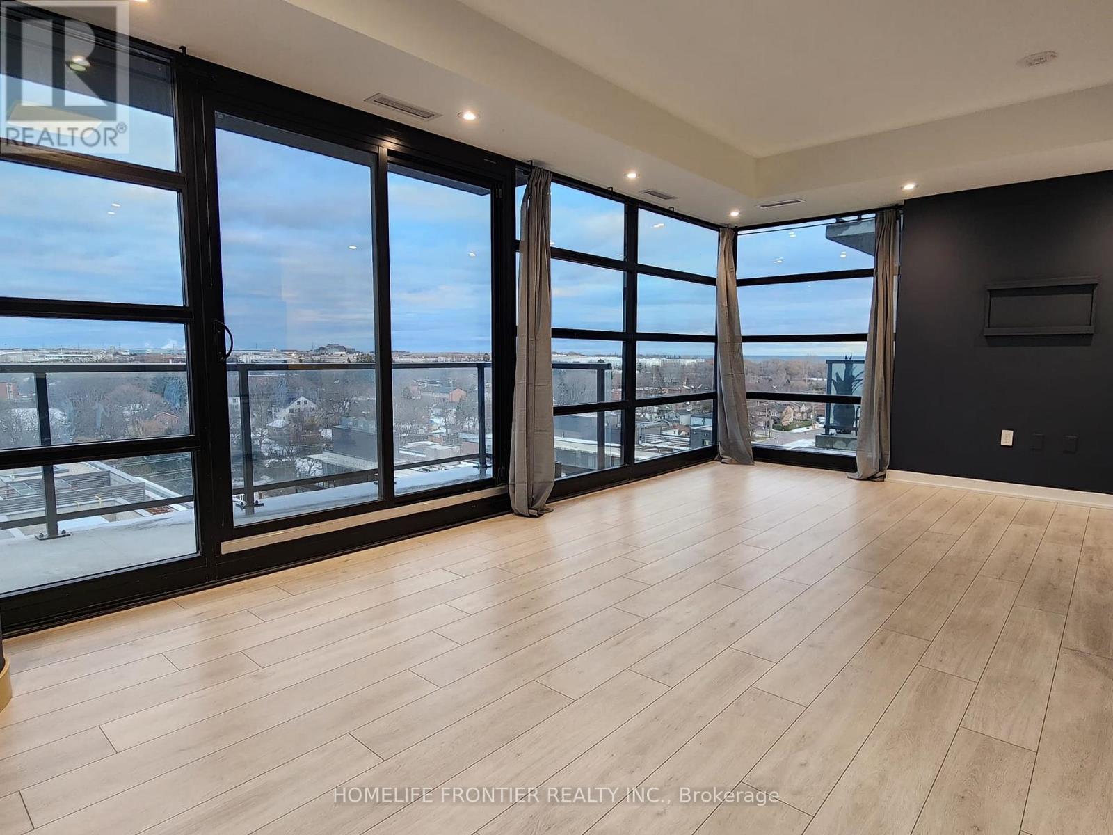 902 A - 1606 Charles Street, Whitby, Ontario  L1N 0P1 - Photo 5 - E12636962