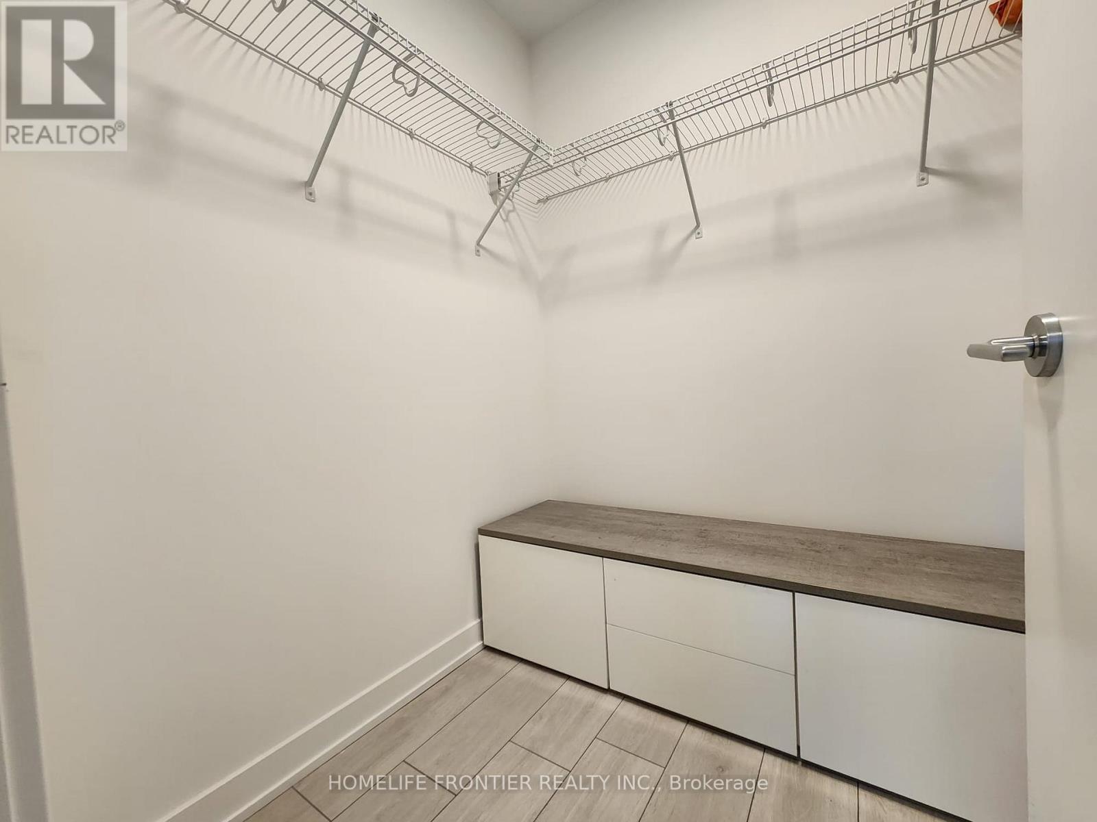 902 A - 1606 Charles Street, Whitby, Ontario  L1N 0P1 - Photo 11 - E12636962